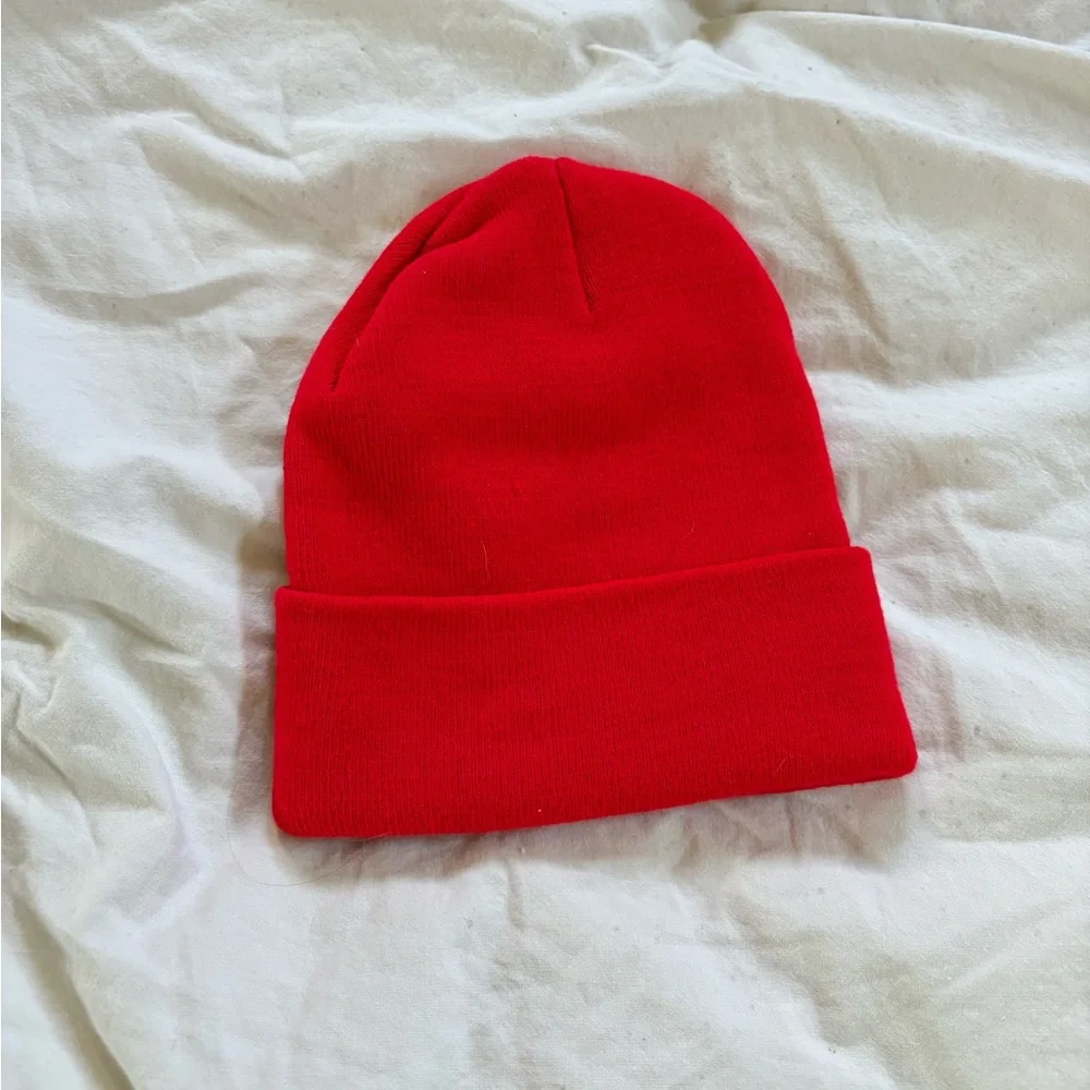 Popular Demand Red Beanie NWOT - Picture 2 of 2